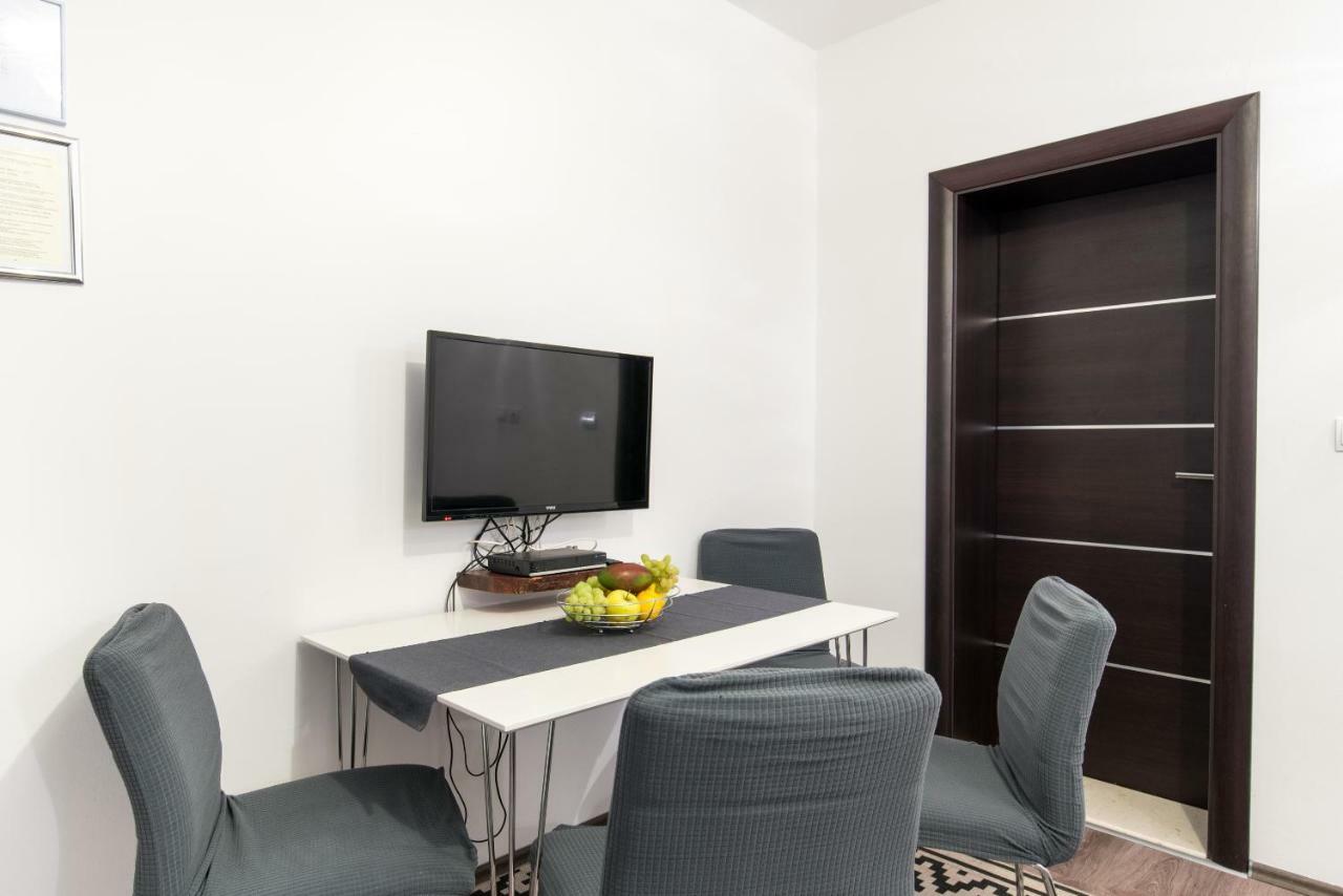 Apartments Nana Podstrana Exterior photo